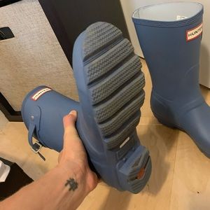 New Hunter boots- size 7